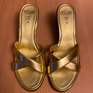 Italian Shoemakers gold 2-strap sandal W8